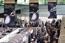 053112 Dab Akl Crowdshot 400width 053112 Dab Akl Crowdshot 400width