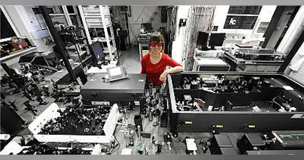 Student-built STED microscope achieves 100 nm resolution | Laser Focus ...
