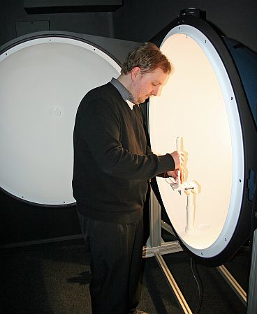 Content Dam Lfw Online Articles 2013 11 Photometric Testing Integrating Sphere Web