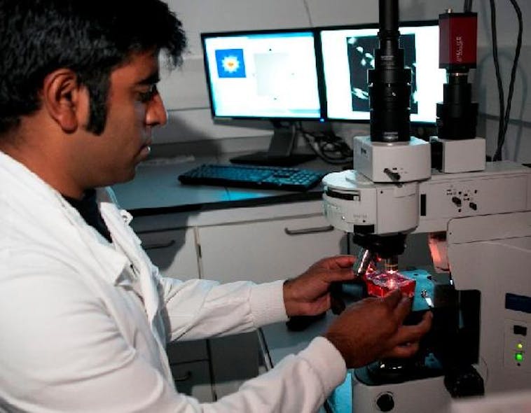 Rakesh Suman uses the Phasefocus VL20 system at the University of York.