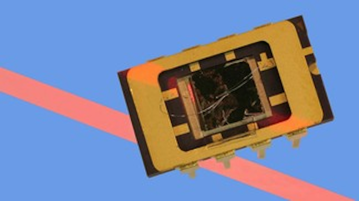 New 700-nm-emitting MoS2 LED could be interesting for silicon photonics
