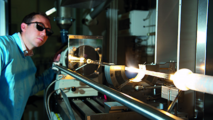 Content Dam Lfw Online Articles 2015 November 15 194 Silica Lathe