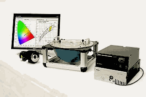 The new microlaser uses an elliptical resonator with a wavelength-sized notch (seen at top right) on the boundary to create unidirectional rays (bottom left).