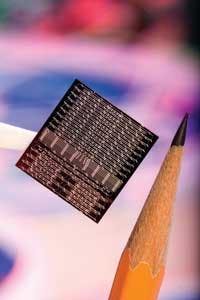 FIGURE 2. A “mirrorless” ring-cavity laser is monolithically integrated on a chip and fabricated in a CMOS fab. Pump light was coupled in and the laser output coupled out via a bus waveguide. A directional coupler at the intersection of the two was designed to preferentially allow pump light in and the Raman peaks out. FIGURE 2. A “mirrorless” ring-cavity laser is monolithically integrated on a chip and fabricated in a CMOS fab. Pump light was coupled in and the laser output coupled out via a bus waveguide. A directional coupler at the intersection of the two was designed to preferentially allow pump light in and the Raman peaks out.