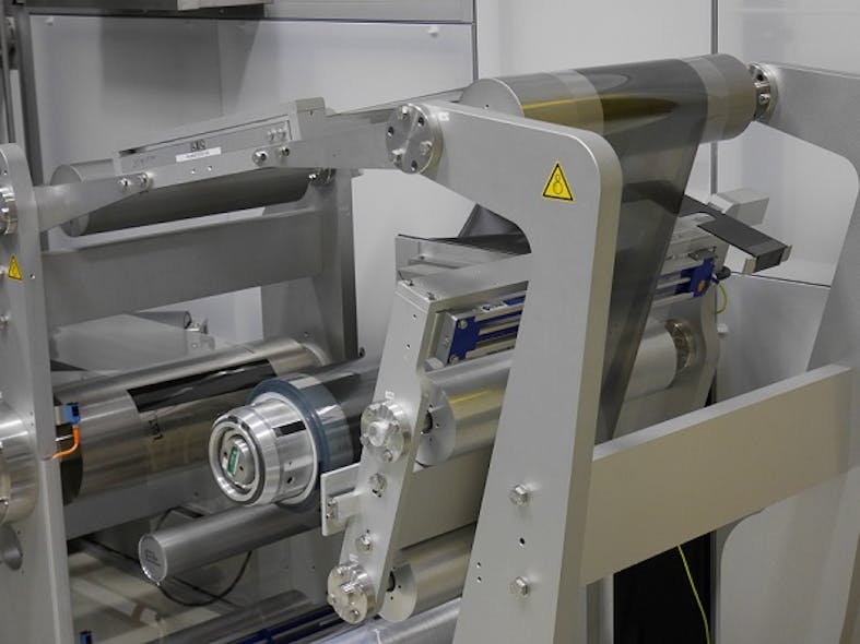 VDL ETG has been leading the consortium of equipment manufacturing companies that designed and built the roll-to-roll (R2R) coating line that allowed Solliance to achieve a highly efficient perovskite PV cell.