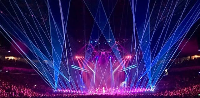 Online laser clearance light show