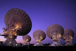 Australian researchers sent a reference signal between two radio telescopes using a 155 km fiber-optic telecommunications link. The new technique passively compensates for network signal fluctuations introduced by environmental factors such as temperature changes or vibrations, and can replace the use of atomic clocks. Australian researchers sent a reference signal between two radio telescopes using a 155 km fiber-optic telecommunications link. The new technique passively compensates for network signal fluctuations introduced by environmental factors such as temperature changes or vibrations, and can replace the use of atomic clocks.