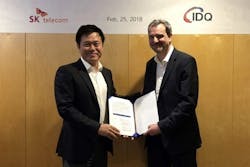 Park Jung-Ho, CEO and President of SK Telecom (left), and Gr&eacute;goire Ribordy, co-founder and CEO of ID Quantique (right), at the signing ceremony for their strategic investment plan.