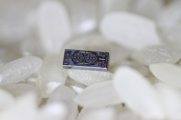 Nanophotonic optical gyroscope is 500 times smaller than current devices