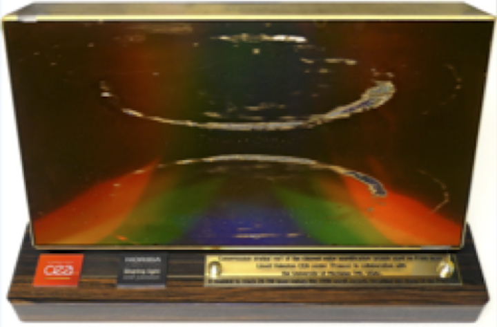 Horiba France's diffraction grating exhibited at the Nobel Museum