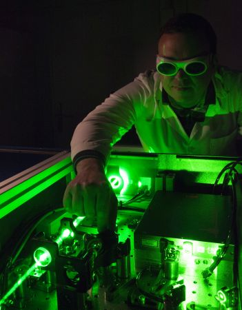 Content Dam Lfw En Articles 2015 04 Mastering The Art Of Using Ultrafast Industrial Lasers Leftcolumn Article Thumbnailimage File