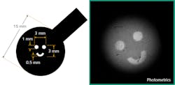 FIGURE 3. A test plate (left) was imaged by quantum-enhanced imaging with a scientific CMOS camera (right) using constructive interference of the signal photons; the exposure time was 0.1 s.