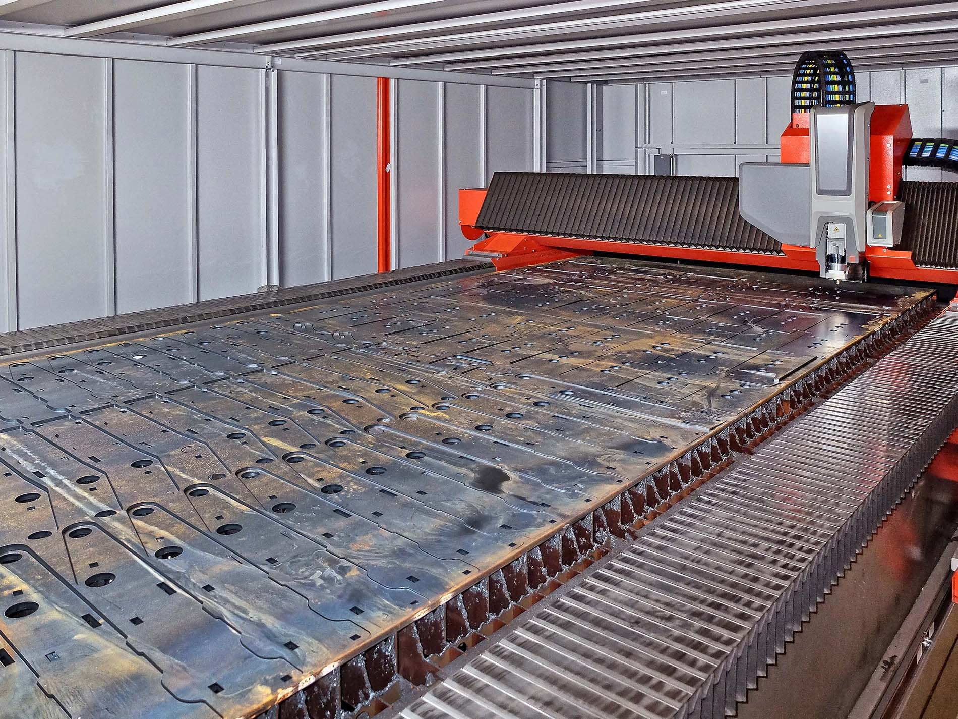 Image 2 Primary 5d8e3aca04eb1