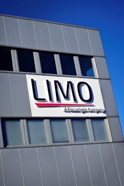 Process controlled welding system for automotive parts made of polymers Process controlled welding system for automotive parts made of polymers