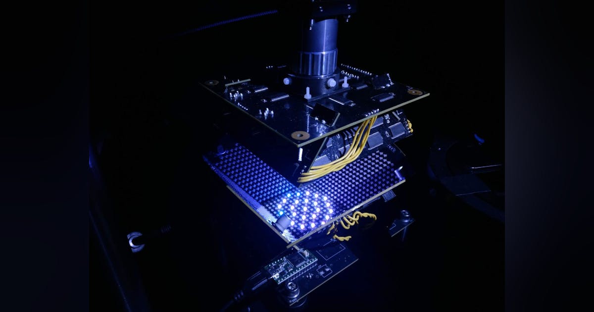 Microscope uses machine learning to optimize illumination settings ...