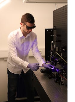 Jan Ornik works on the luminescence setup for the detection of microplastics. Jan Ornik works on the luminescence setup for the detection of microplastics.