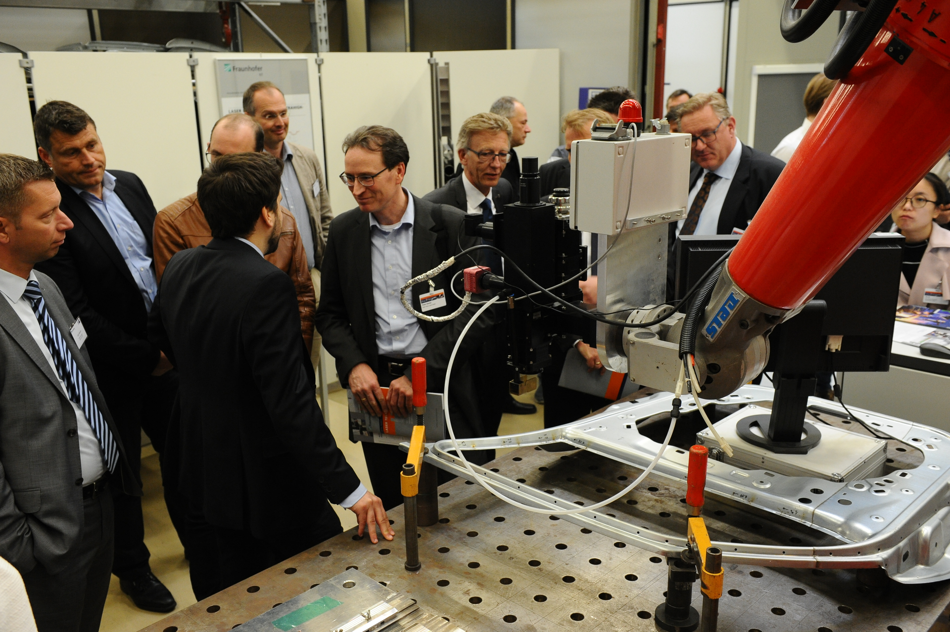 Pr Akl20 Laser Technology Live 1 Live Presentation 5e57d9ba5bc87