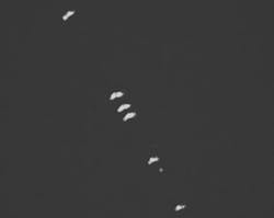 FIGURE 1. Fractures caused by high localized pressure during polishing. FIGURE 1. Fractures caused by high localized pressure during polishing.