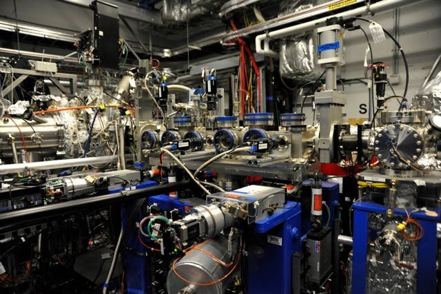 FIGURE 4. Inside one of six &apos;hutches&apos; at the SLAC FEL where the FEL output is used in various experiments, including pump-probe studies that also use ultrafast laser pulses.