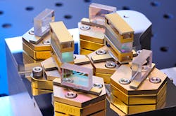 Significant increases in energy efficiency and output power for laser bars are the result of the EKOLAS research project. Significant increases in energy efficiency and output power for laser bars are the result of the EKOLAS research project.