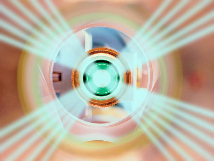 Photonic Frontiers Disk Lasers Higher powers and shorter pulses from