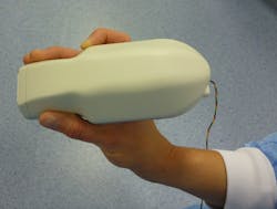 FIGURE 4. The FULLPHASE photoacoustic handpiece probe. FIGURE 4. The FULLPHASE photoacoustic handpiece probe.