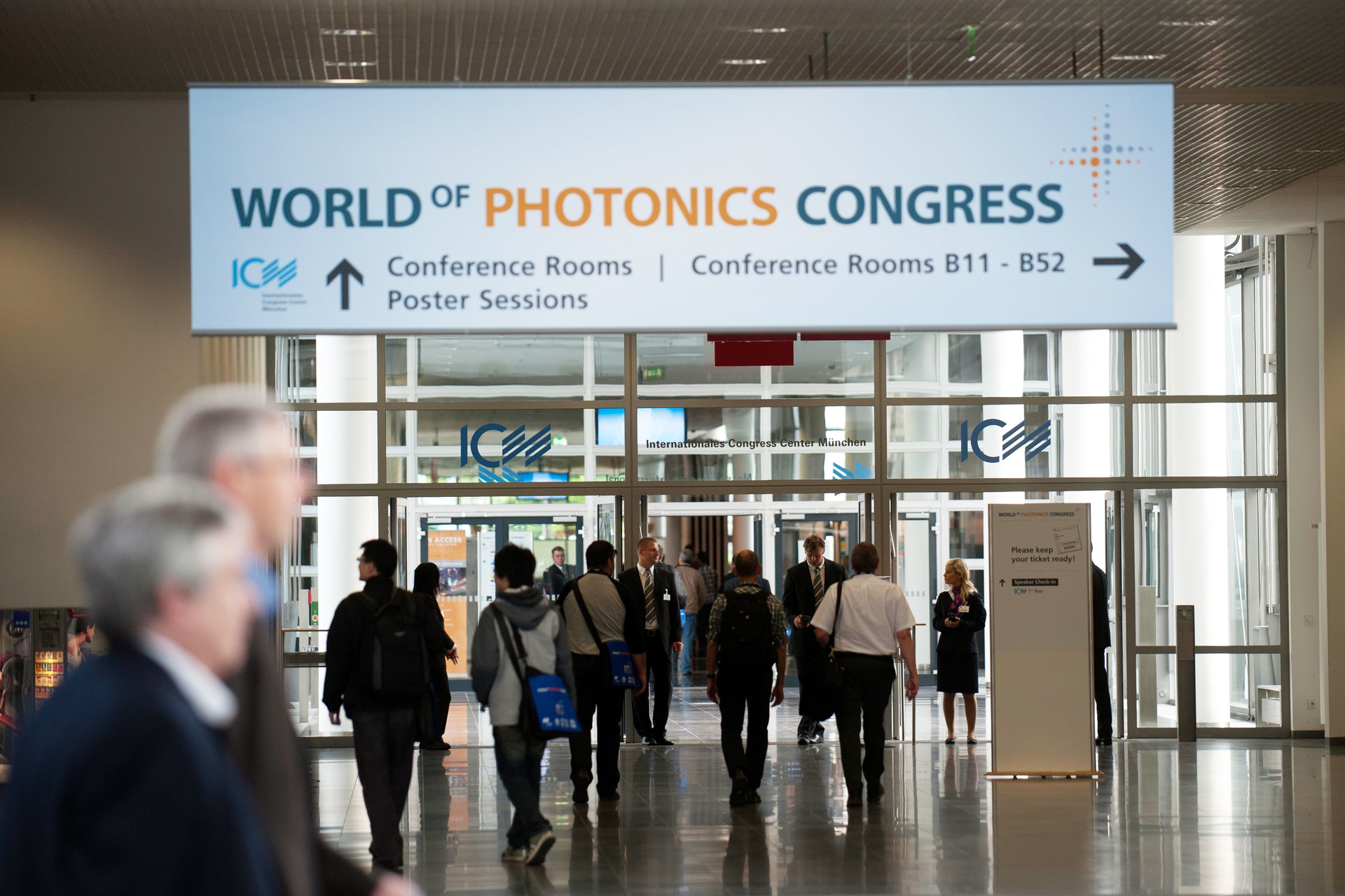 At Laser World of Photonics 2011, the world&rsquo;s largest photonics industry event, medical and biological applications were the top two growth areas.