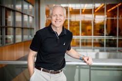 Illinois professor Brian Cunningham led a team that developed a microscope technique capable of seeing and counting individual viruses that could underpin new rapid diagnostics, including for COVID-19. Illinois professor Brian Cunningham led a team that developed a microscope technique capable of seeing and counting individual viruses that could underpin new rapid diagnostics, including for COVID-19.