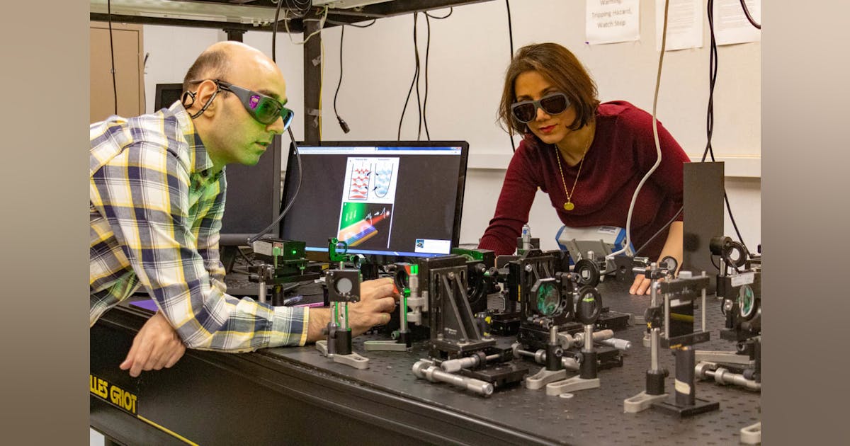 Supersymmetric coherent laser beam combination produces high-quality ...