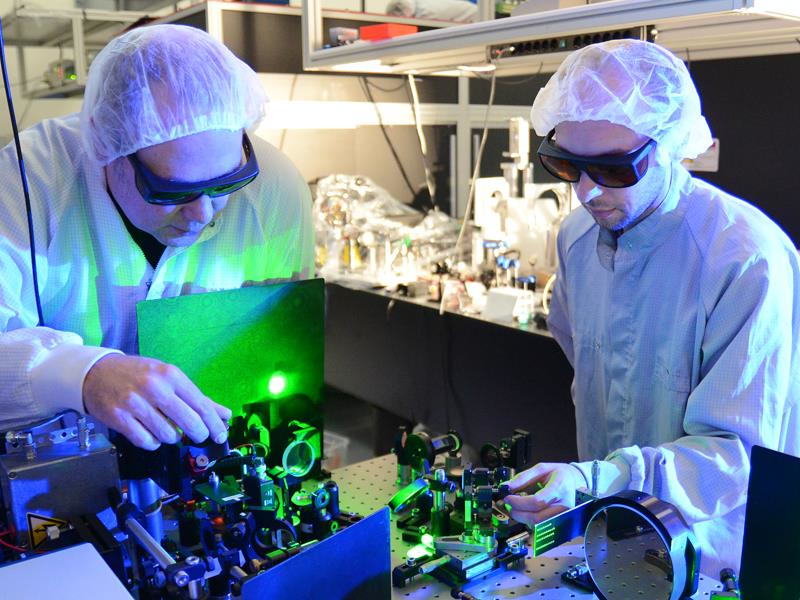 The further development of ATLAS, the high-performance laser in LMU's Laboratory for Extreme Photonics, paved the way for the tomographic reconstruction of the 3D fine structure of a bone sample within a few minutes.