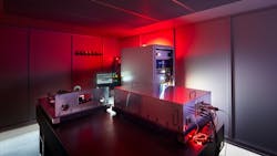 With QuTech, Fraunhofer ILT is developing key components for the quantum internet (shown here: laboratory prototype for a low-noise quantum frequency converter with record performance in terms of low noise). With QuTech, Fraunhofer ILT is developing key components for the quantum internet (shown here: laboratory prototype for a low-noise quantum frequency converter with record performance in terms of low noise).