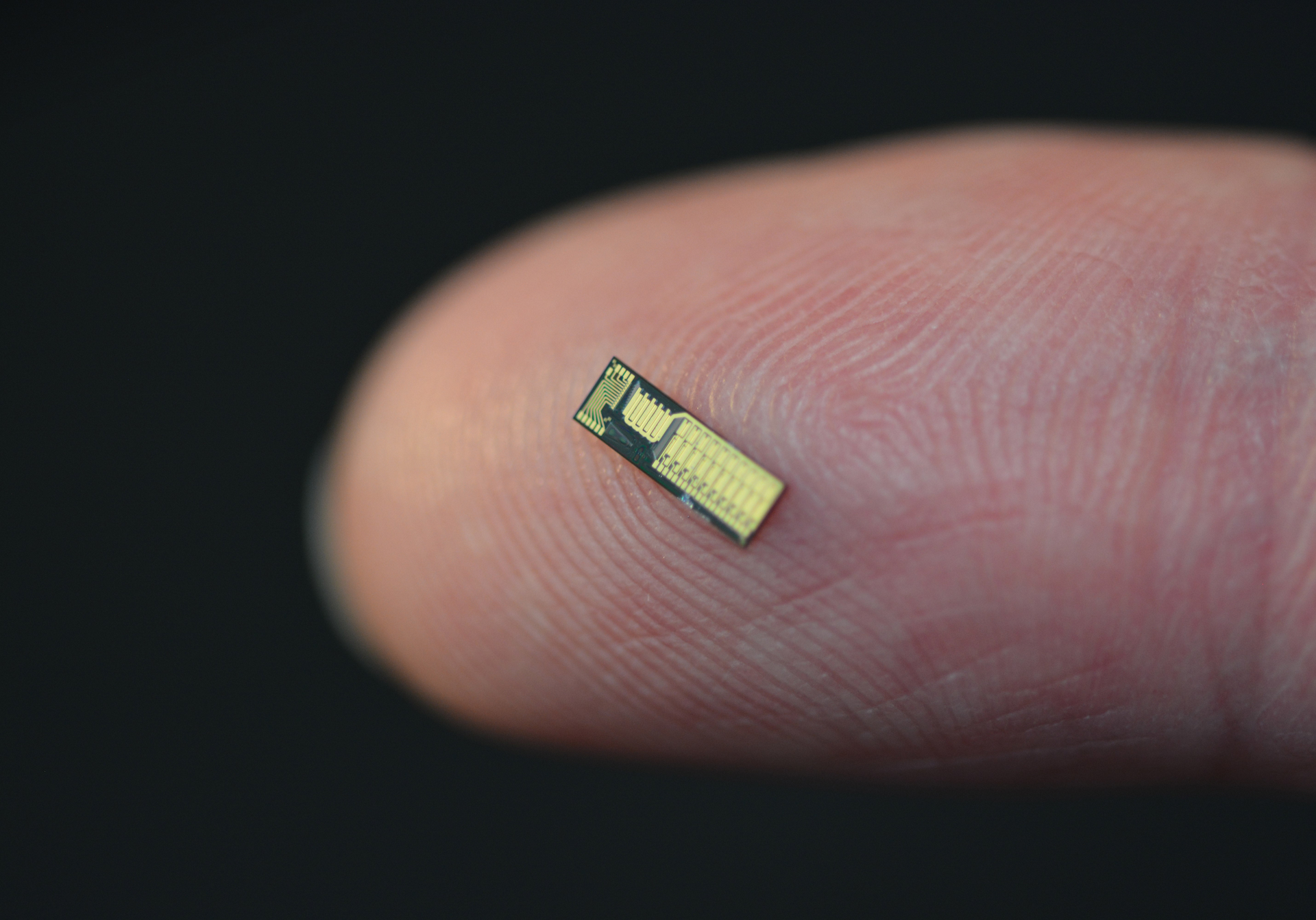 EFFECT Photonics&rsquo; optical system-on-chip technology increases the integration of optical components, reducing device footprint, losses, and power consumption.