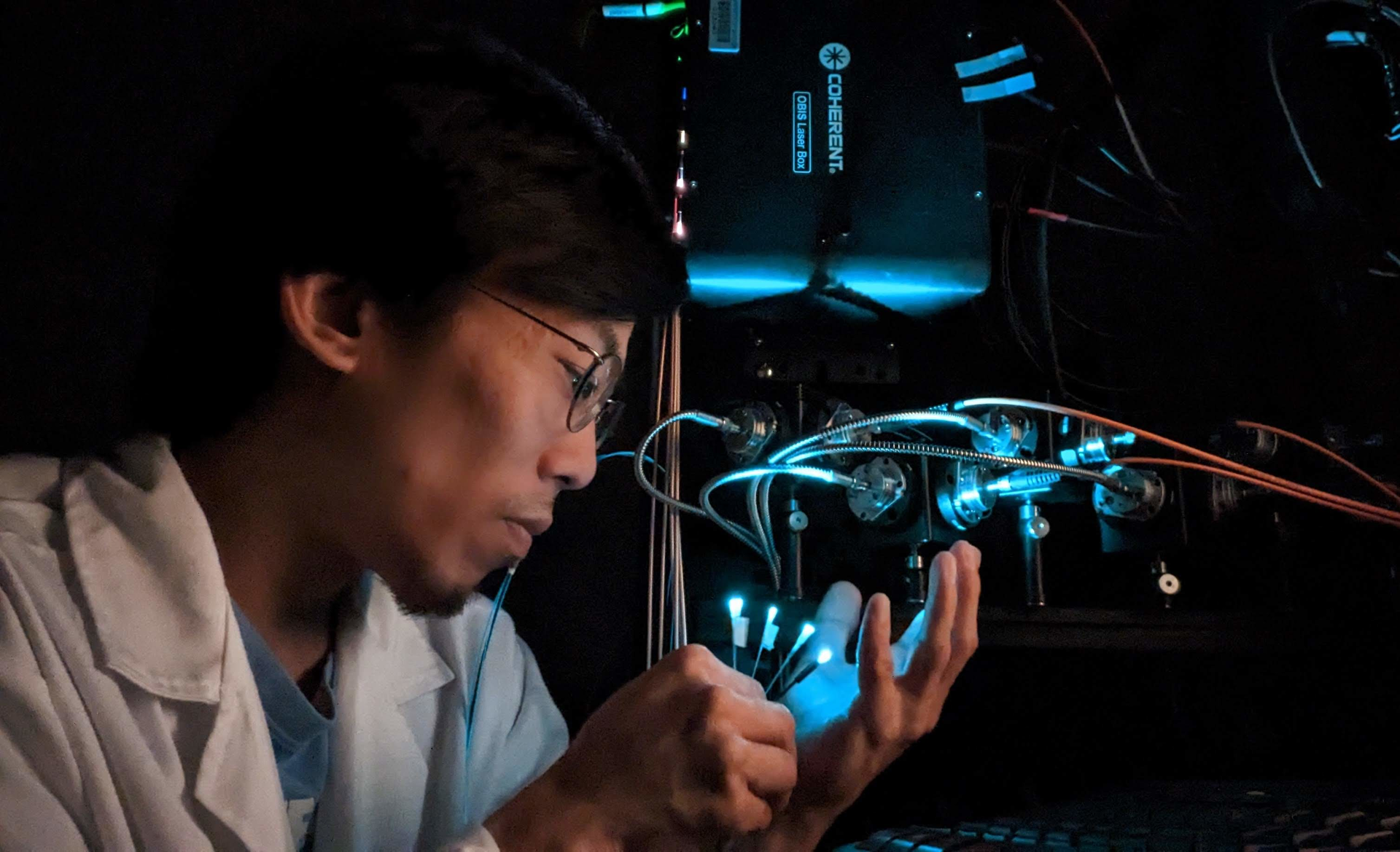 FIGURE 1. The experimental fMRI-fiber photometry platform could offer a deeper understanding of the dynamic properties of brain states and their relationship to behaviors.