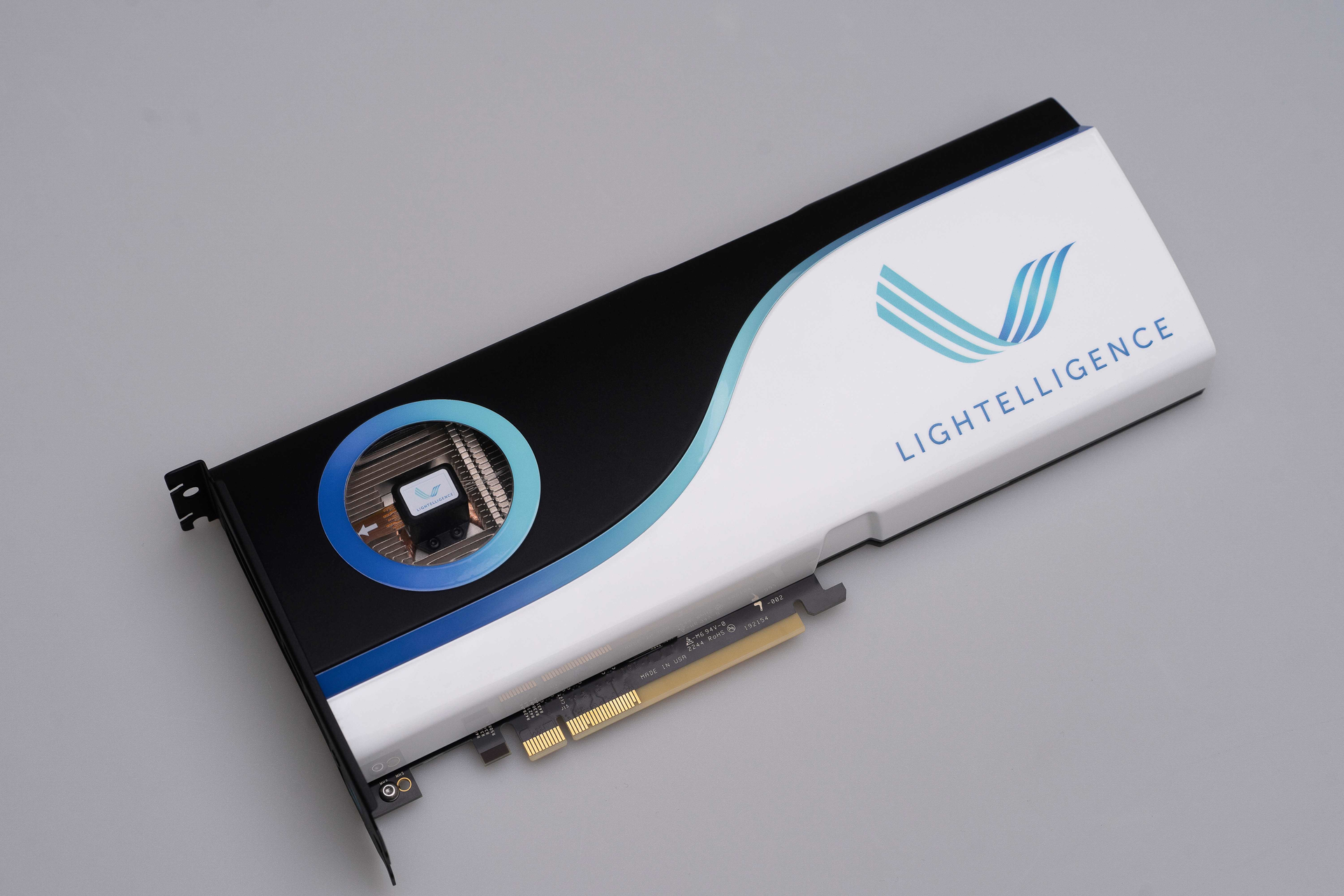 Lightelligence 64c01e071b51f