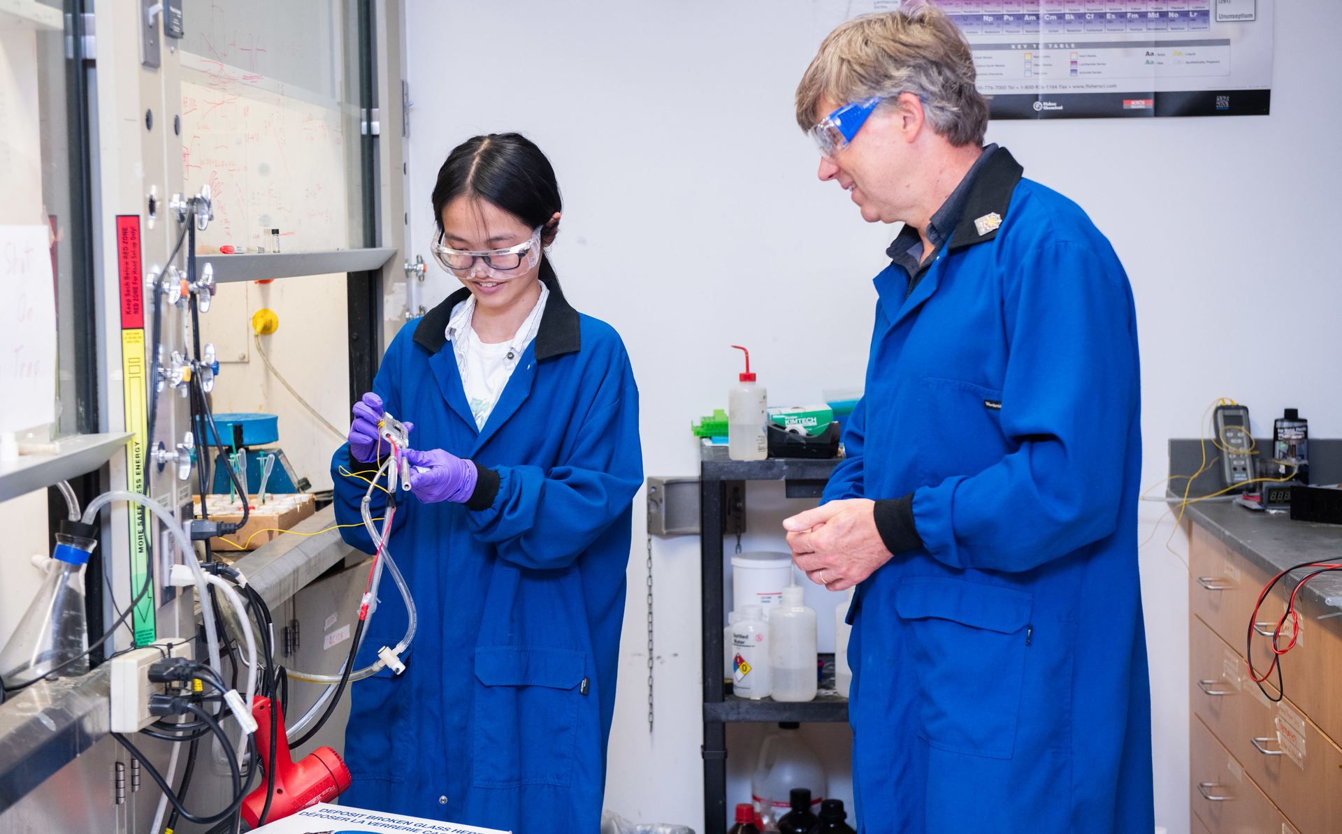 Philippe Guyot-Sionnest (right) and Xingyu Shen in the laboratory at the Gordon Center for Integrative Sciences at the University of Chicago.