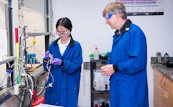 Philippe Guyot-Sionnest (right) and Xingyu Shen in the laboratory at the Gordon Center for Integrative Sciences at the University of Chicago. Philippe Guyot-Sionnest (right) and Xingyu Shen in the laboratory at the Gordon Center for Integrative Sciences at the University of Chicago.