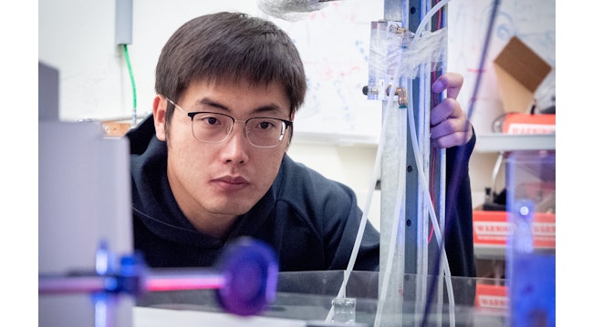 Xueji Wang in the lab.