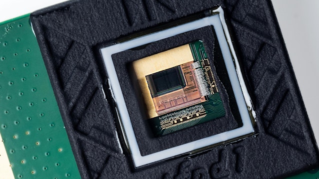 FIGURE 1. imec's pinned photodiode structure integrated in thin-film image sensors.