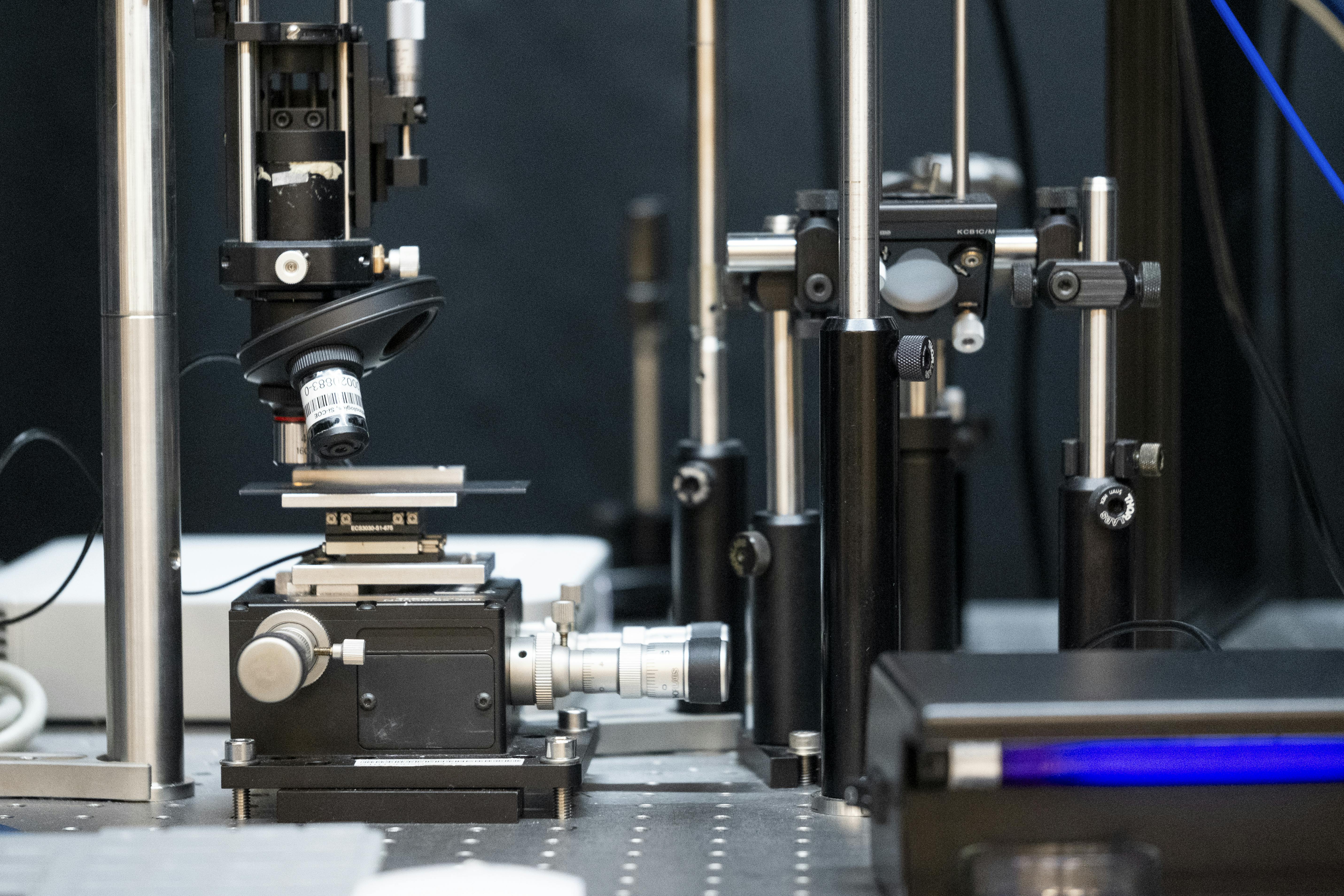 A light detection setup used in experiments done by researchers from NTU Singapore to determine the efficiency of samples made of perovskites and gold.
