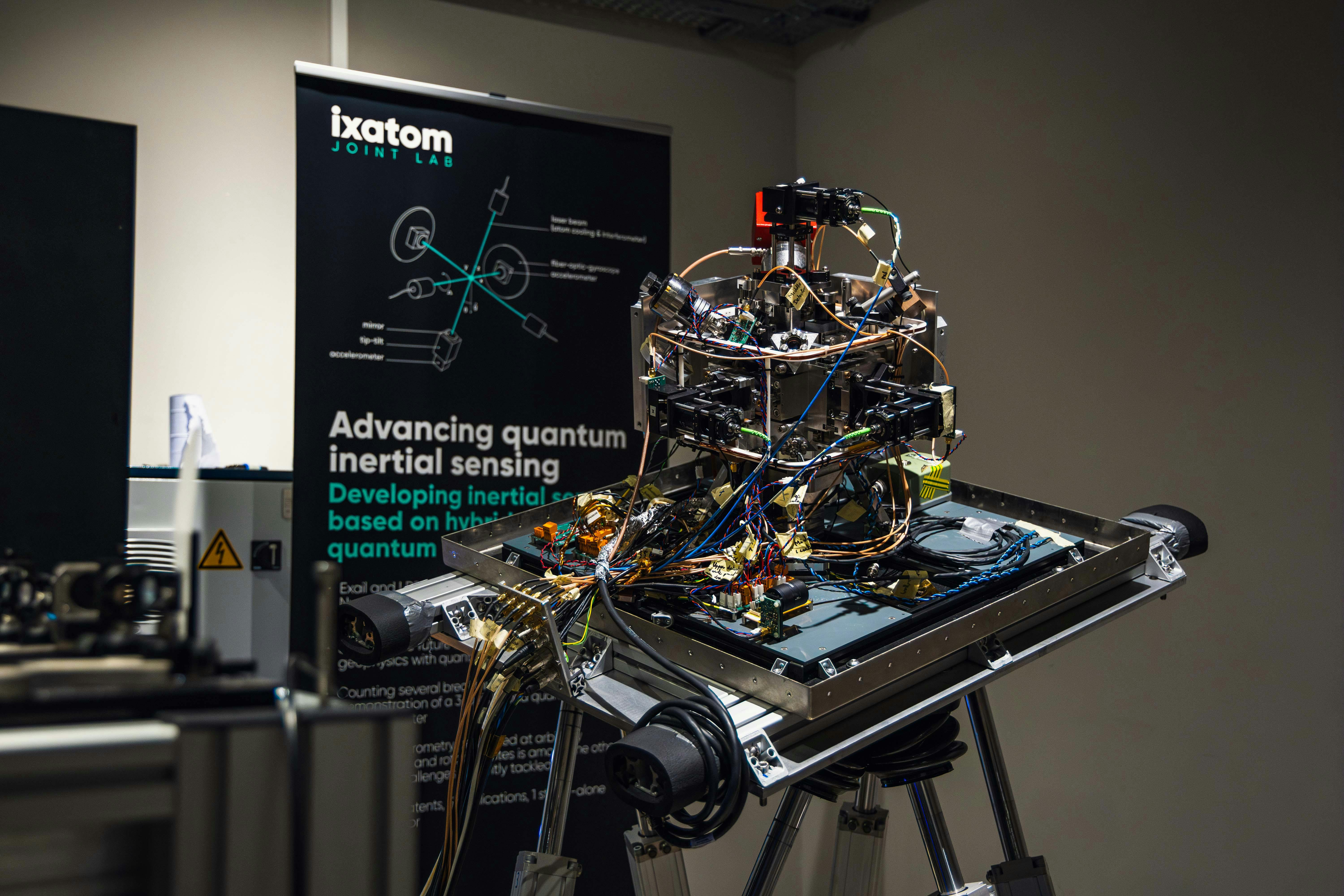 The hybrid rotating atom interferometer in the experiment room of iXAtom joint lab (France).