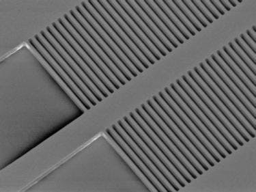 A novel mid-IR waveguide structure is used in sensing applications.