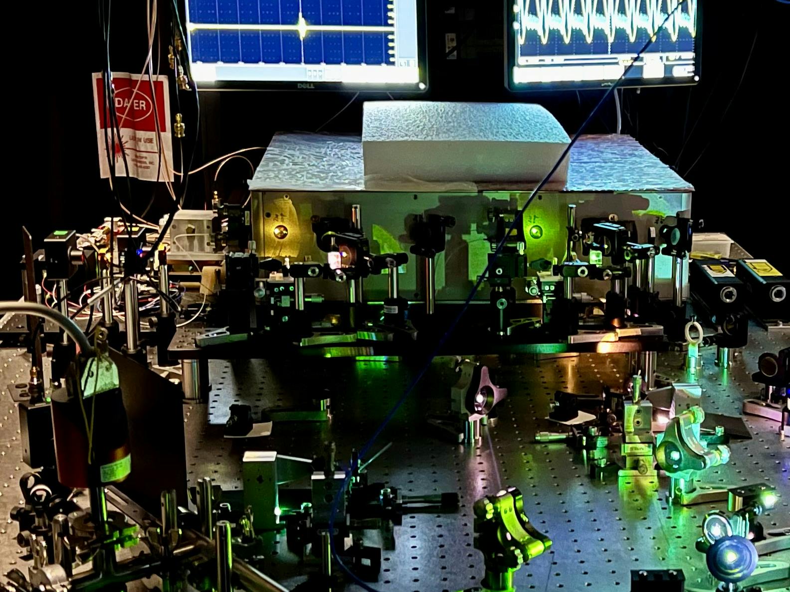 The team&rsquo;s dual-comb spectroscopy system produces precise and stable frequencies.